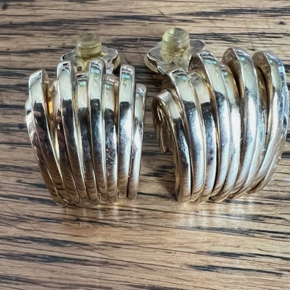 St. John Designer Clip-On Earrings Vintage Gold Plated - Picture 1 of 9